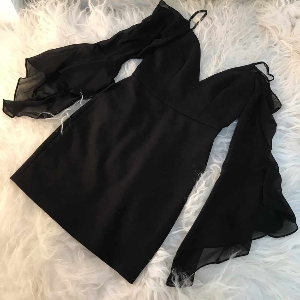 BCBGMaxAzria Pamella Cold Shoulder Dress In Black - Picture 3 of 6